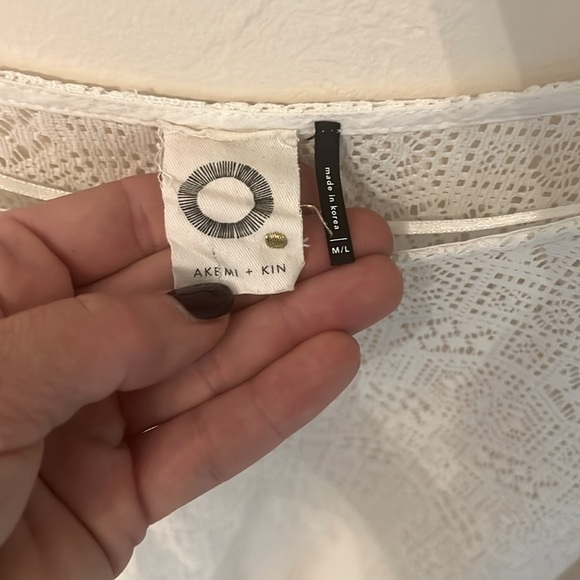 Anthropologie Akemi + Kin Crochet Lace Top/ Cover-up in Cream Size M/L - Picture 3 of 6